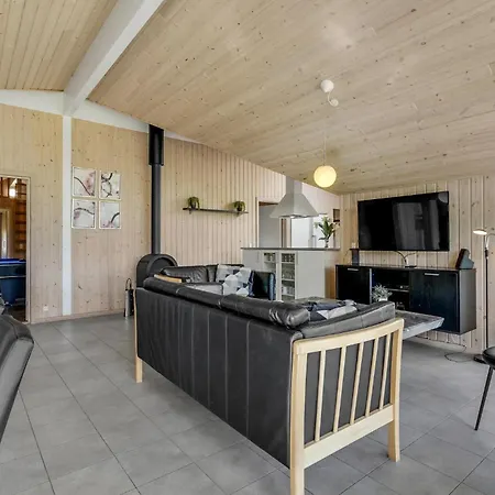 Cozy Home In Idestrup With Sauna Ferienhaus *