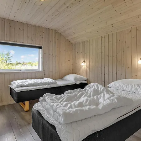 Dom wakacyjny Cozy In Idestrup With Sauna